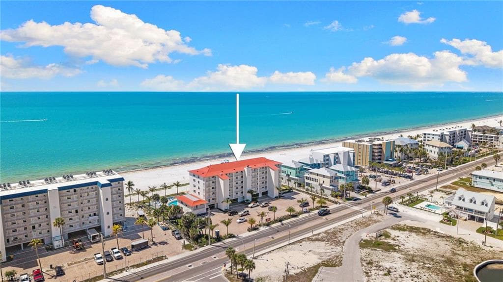 5000 ESTERO BLVD 305-27