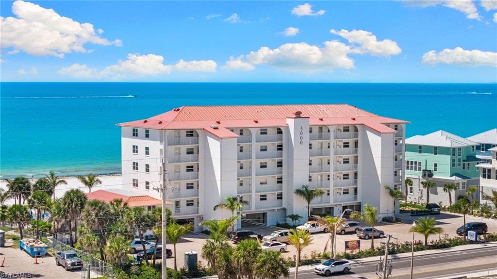 5000 ESTERO BLVD 305-34