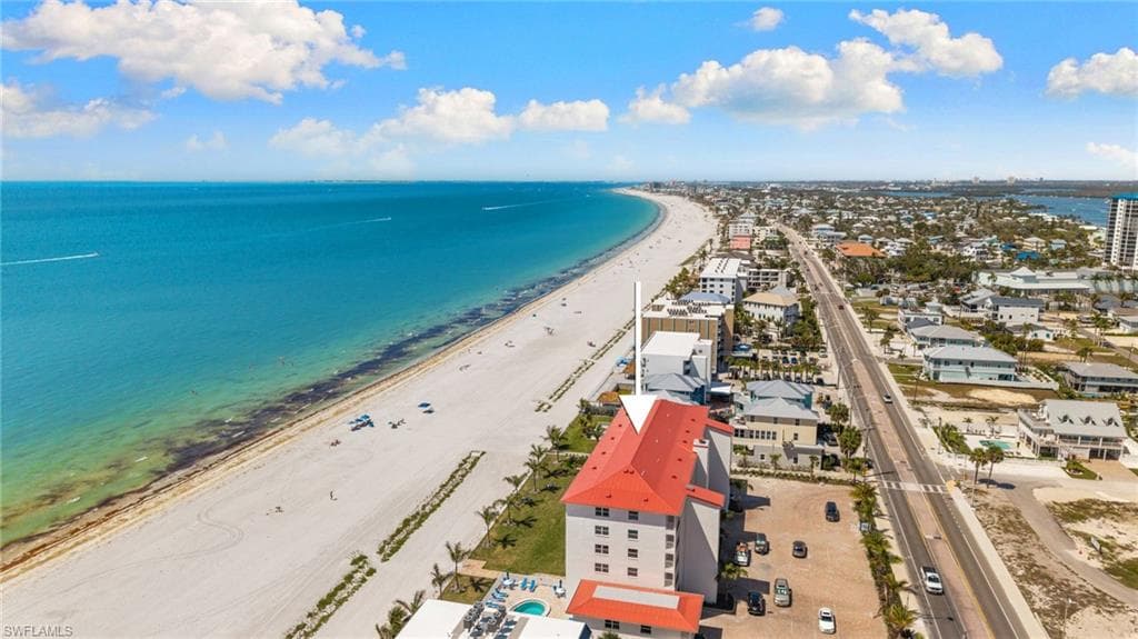 5000 ESTERO BLVD 305-30