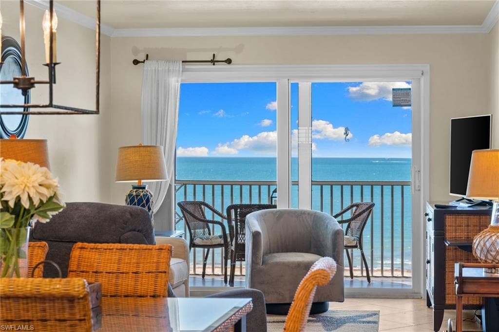 5000 ESTERO BLVD 305-3
