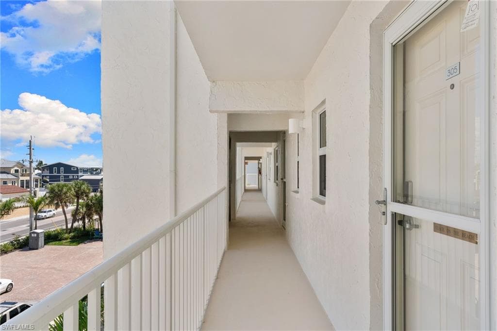 5000 ESTERO BLVD 305-24