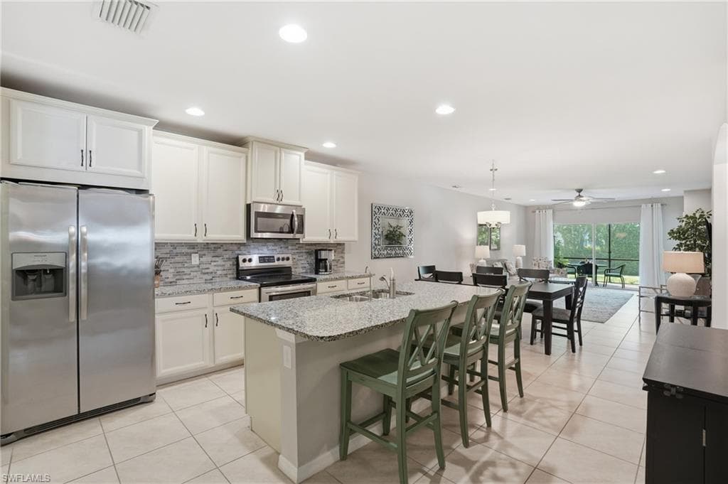 4262 Dutchess Park RD-14
