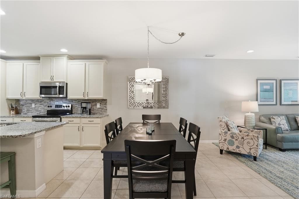 4262 Dutchess Park RD-10