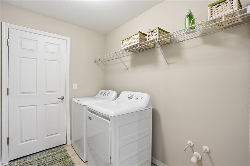 4262 Dutchess Park RD-24