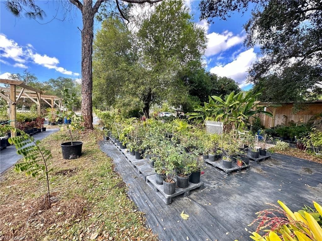 9320 Buckingham RD-7
