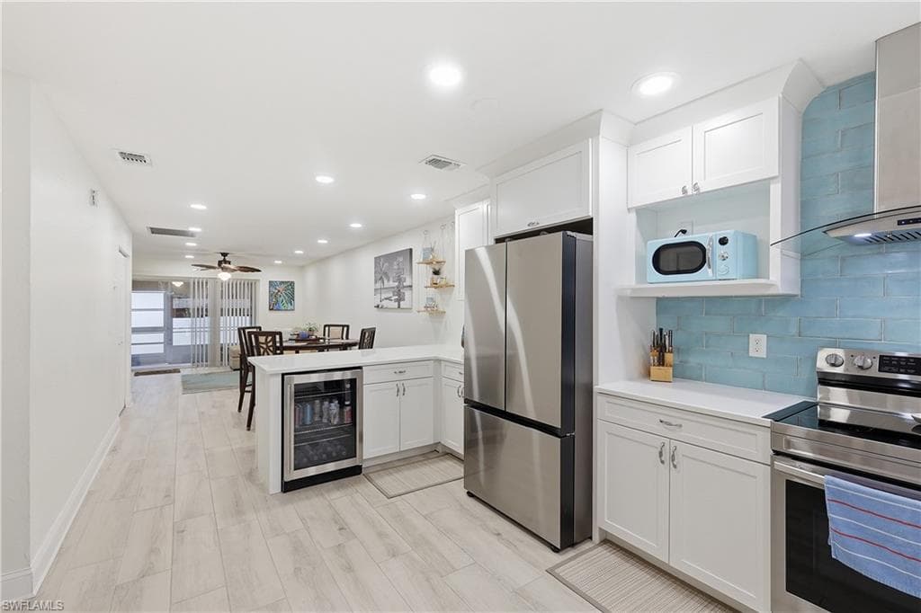 1220 SE 40th ST 8-6