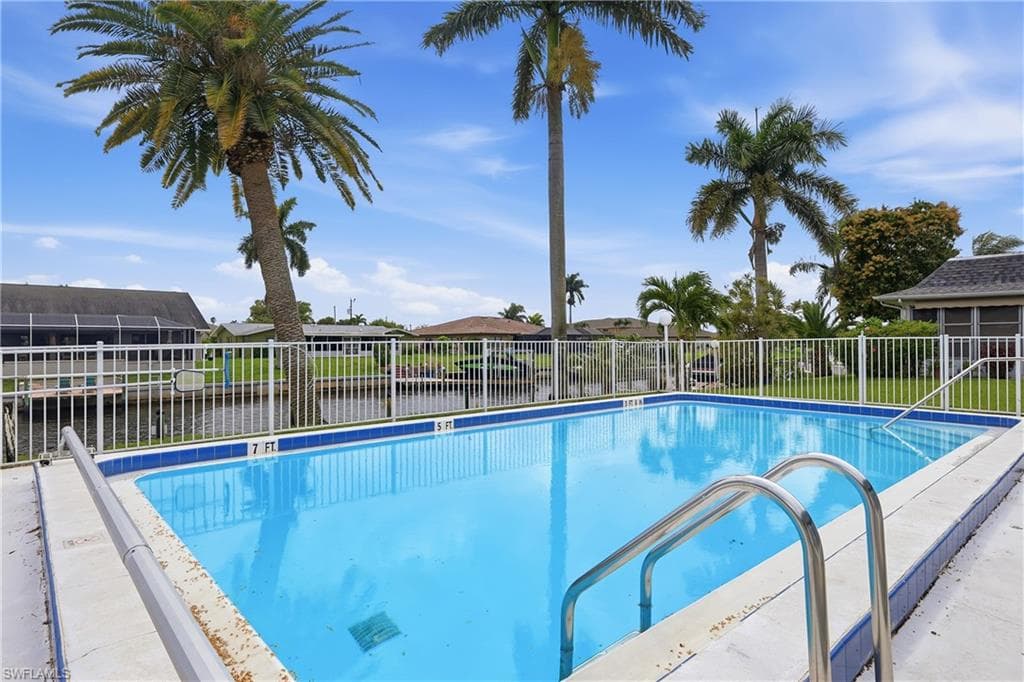 1220 SE 40th ST 8-29