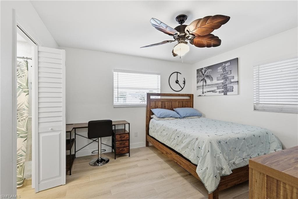 1220 SE 40th ST 8-18