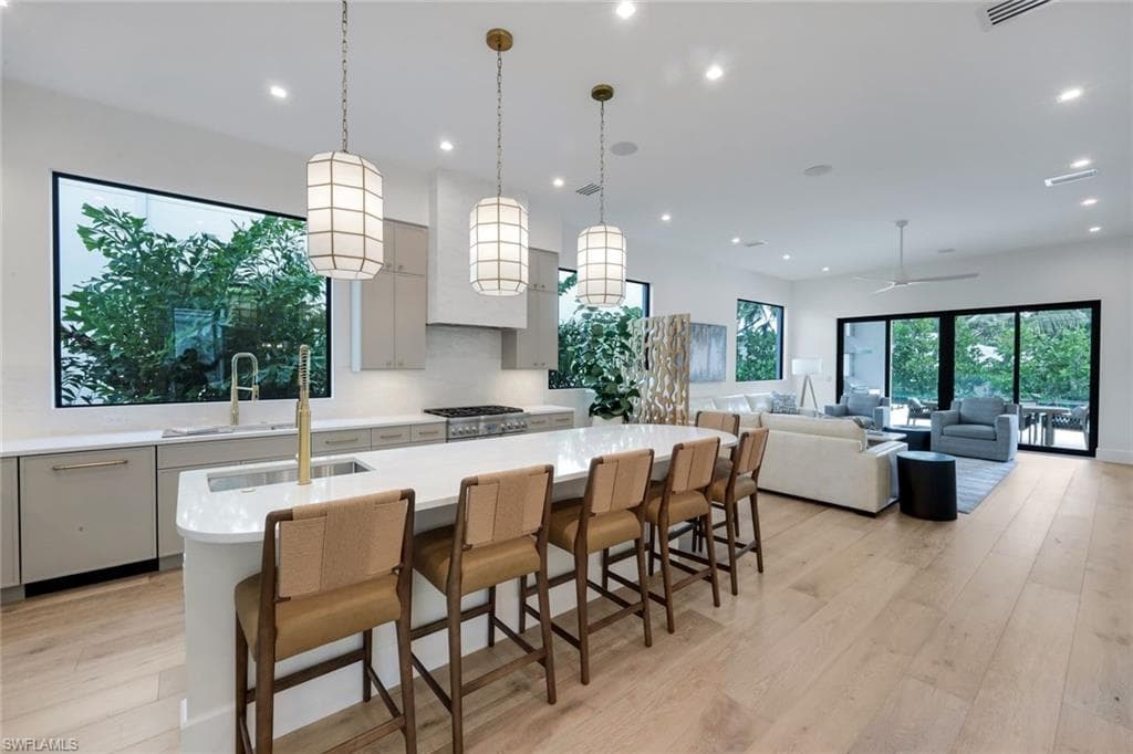 513 92nd AVE N-16