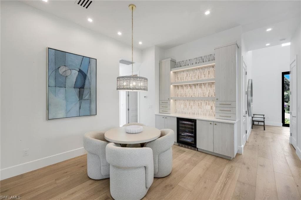 513 92nd AVE N-14