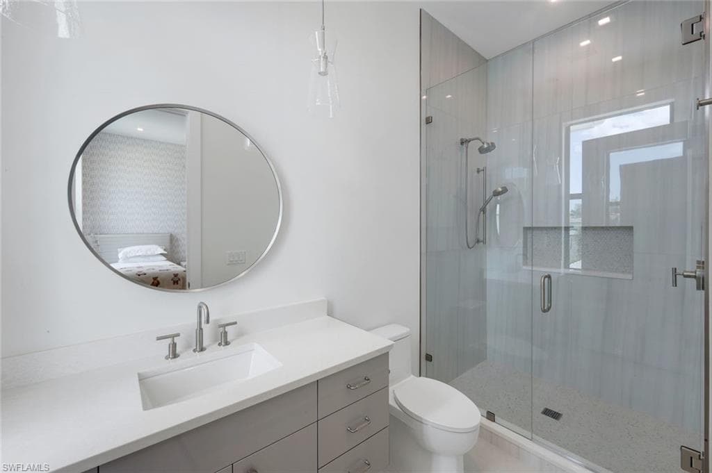513 92nd AVE N-39