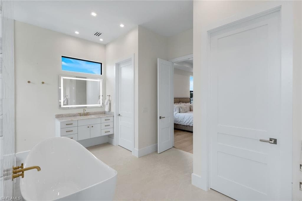 513 92nd AVE N-34