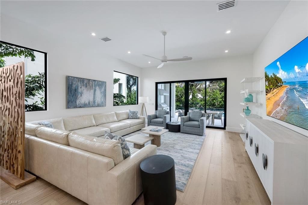 513 92nd AVE N-7