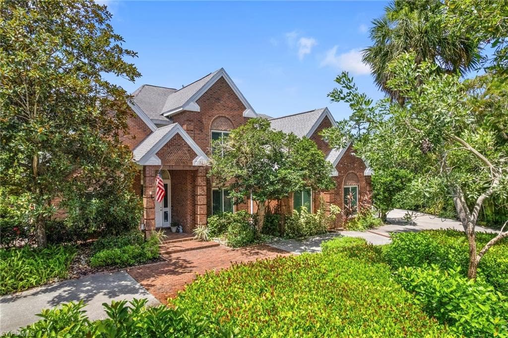13672 Pine Villa LN-1