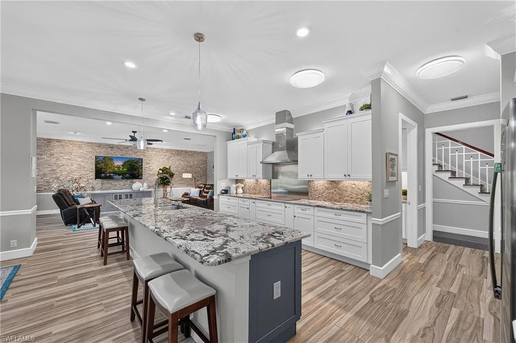 13672 Pine Villa LN-19