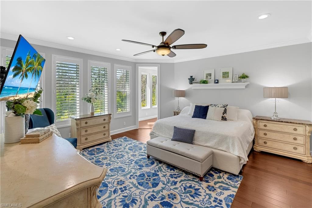 13672 Pine Villa LN-37