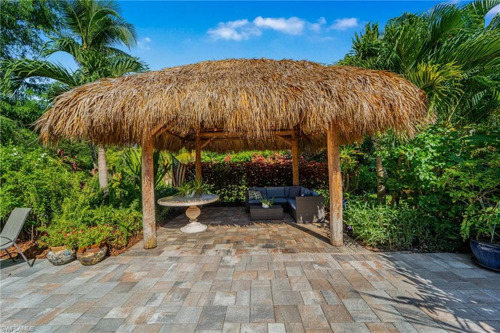 13672 Pine Villa LN-34