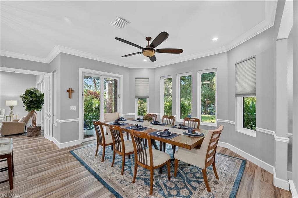 13672 Pine Villa LN-24
