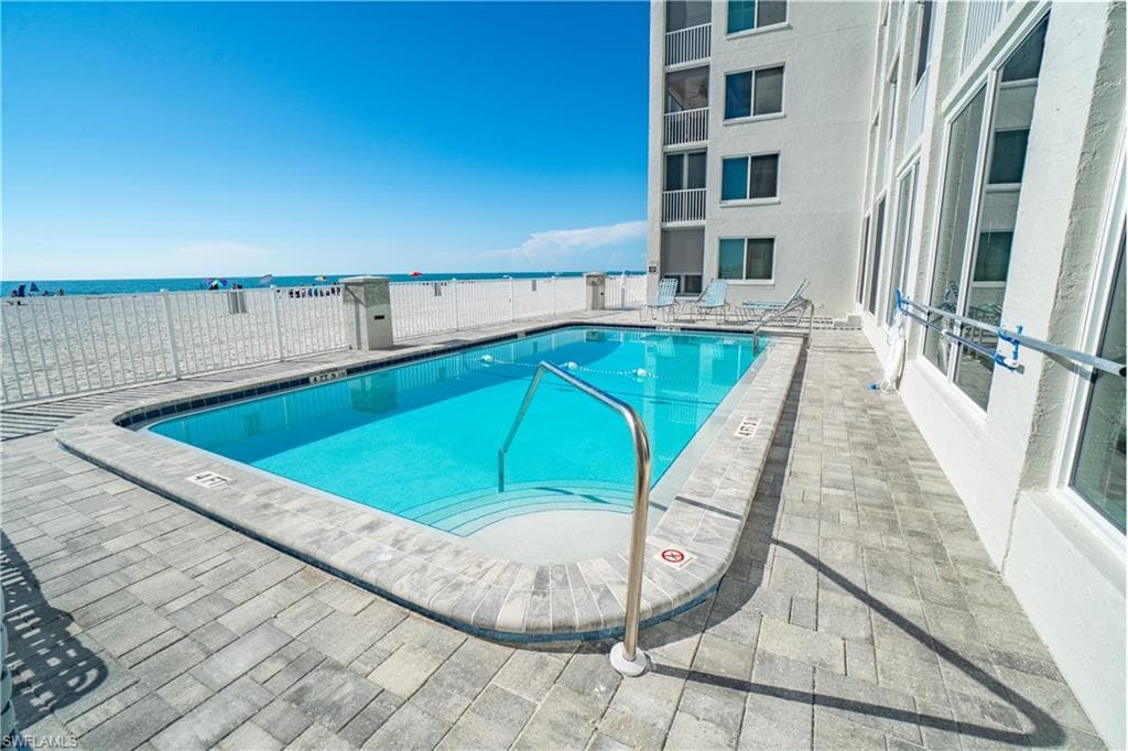 26000 Hickory BLVD 303-27