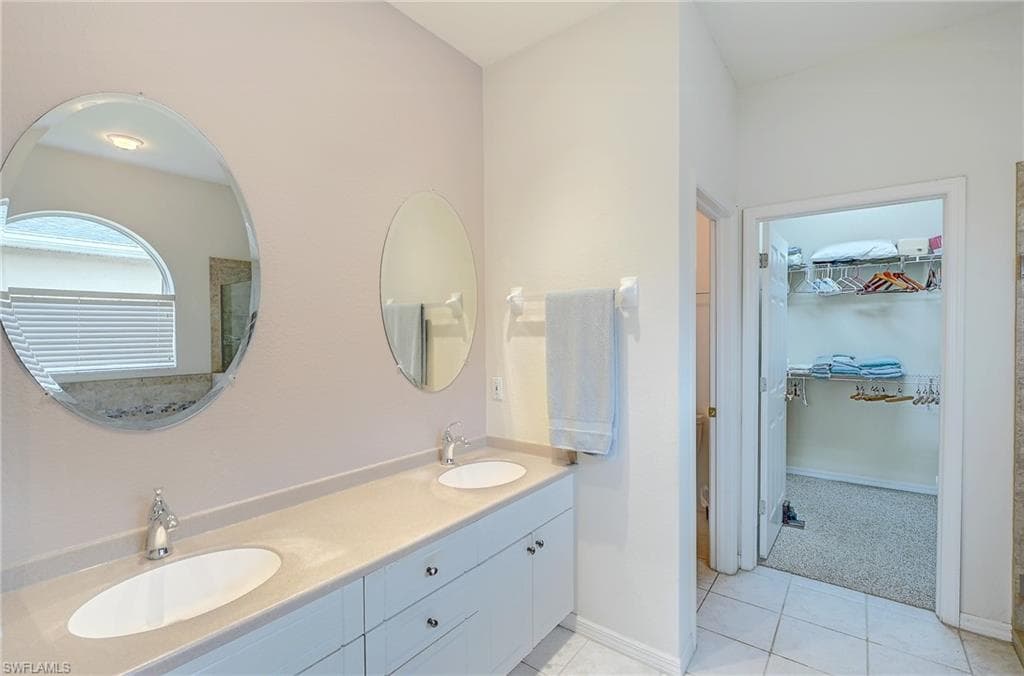 1813 Emerald Cove DR-22