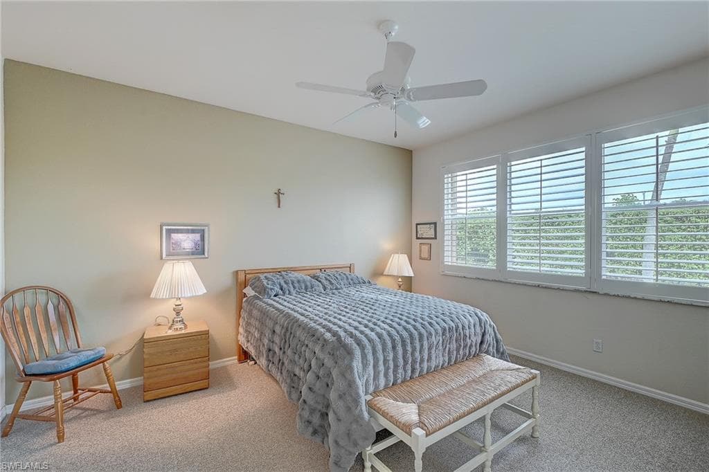 1813 Emerald Cove DR-16