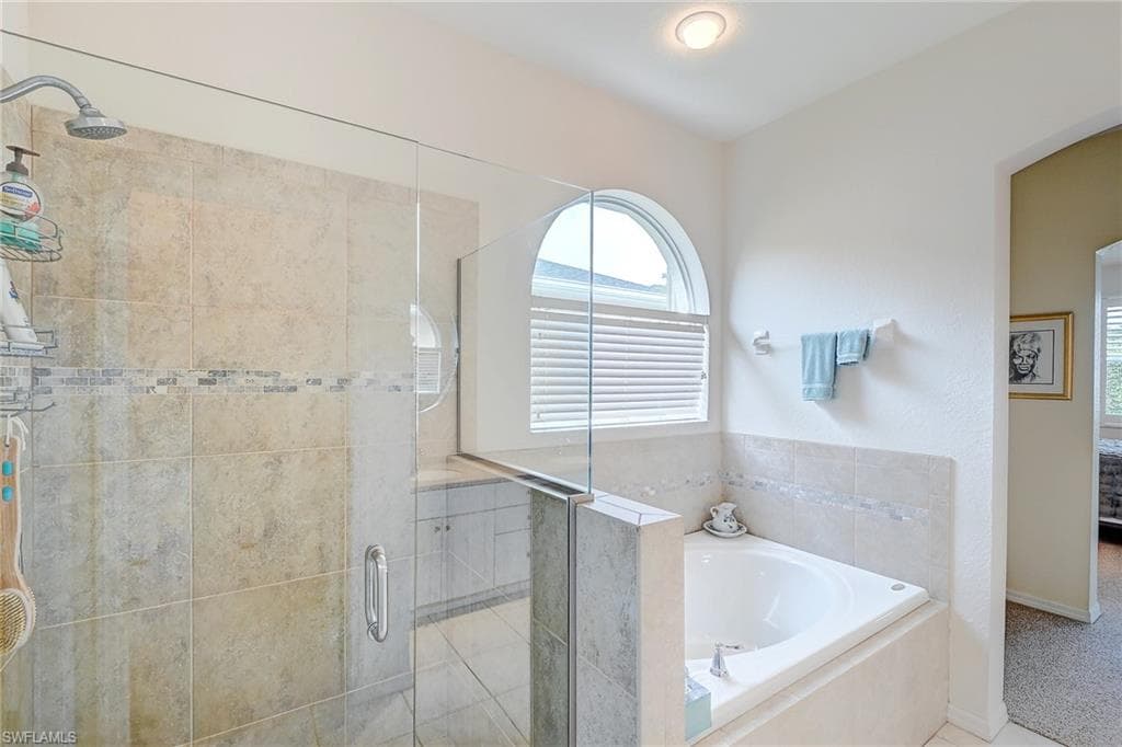 1813 Emerald Cove DR-21