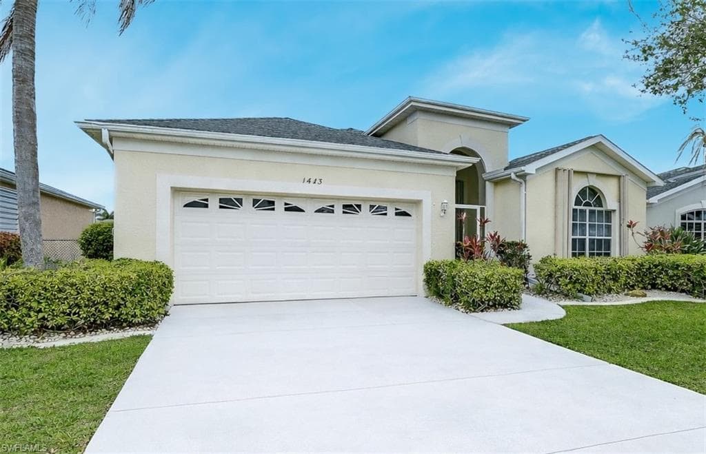 1813 Emerald Cove DR-2