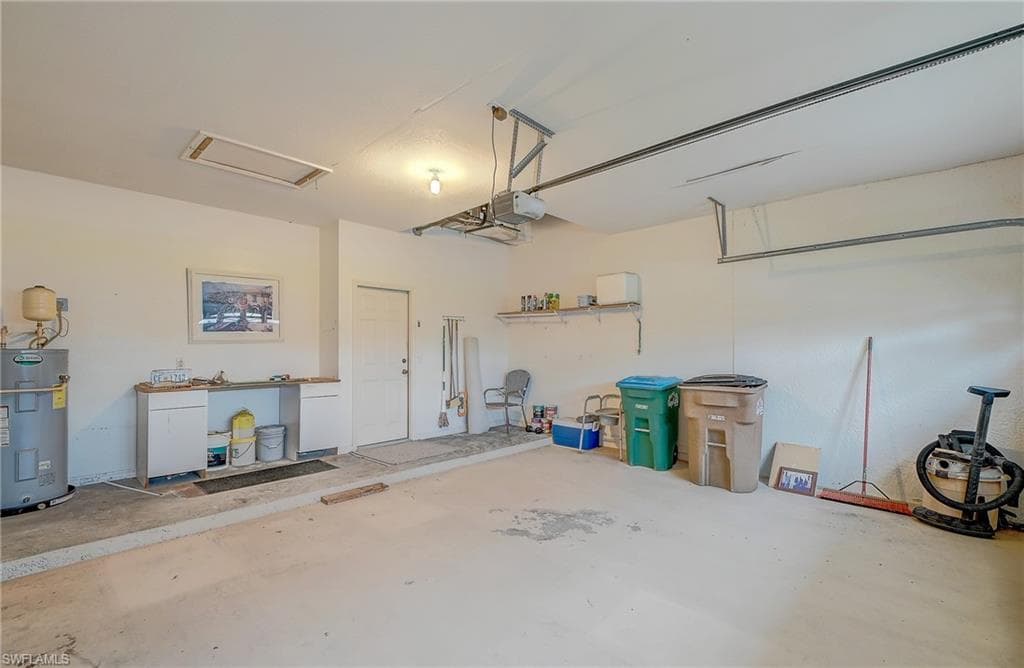 1813 Emerald Cove DR-35