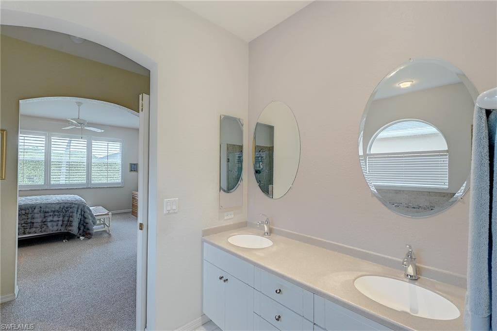 1813 Emerald Cove DR-19
