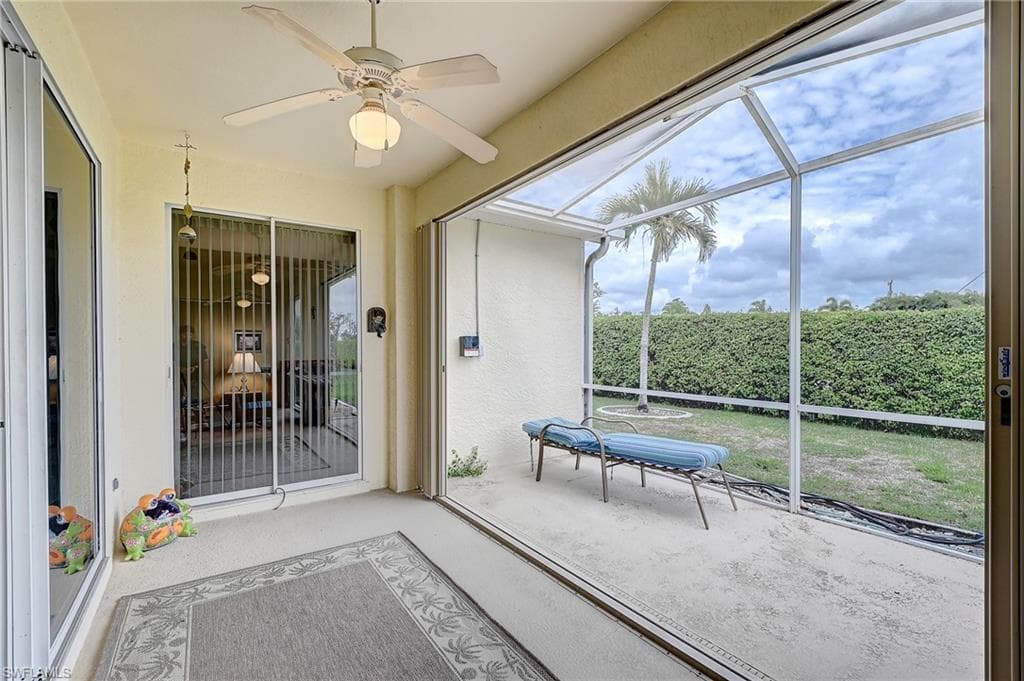 1813 Emerald Cove DR-33