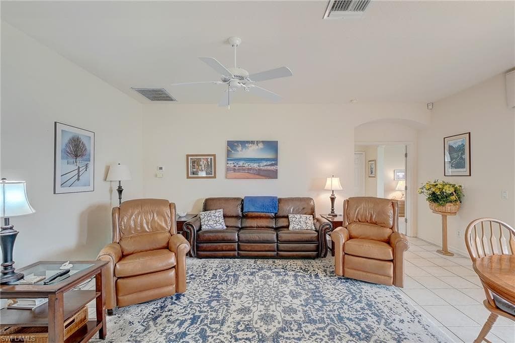 1813 Emerald Cove DR-10