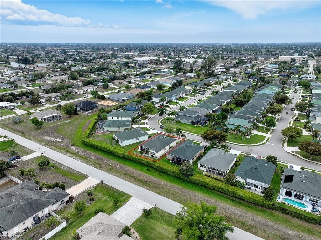 1813 Emerald Cove DR-43