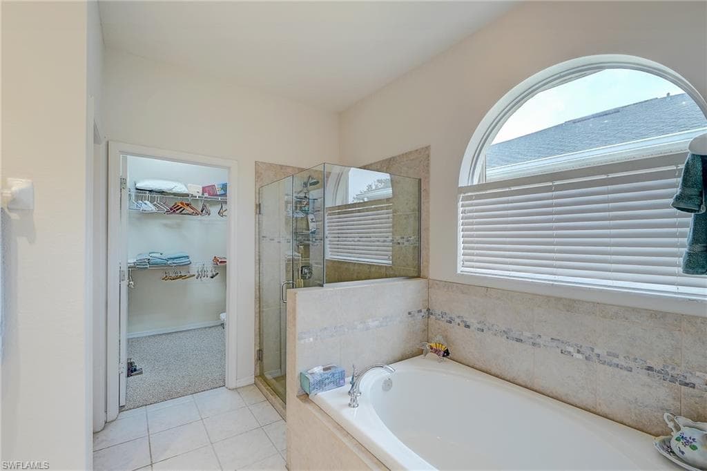 1813 Emerald Cove DR-20