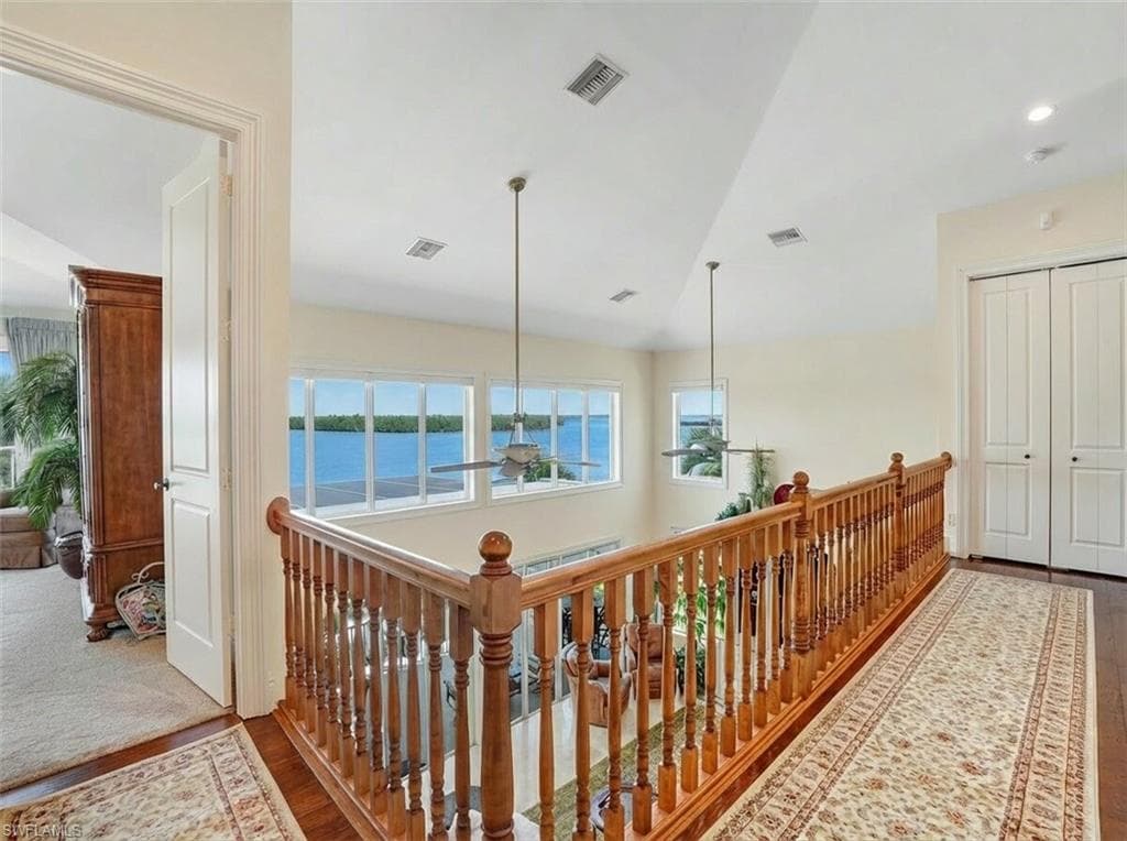5640 Williams DR-35