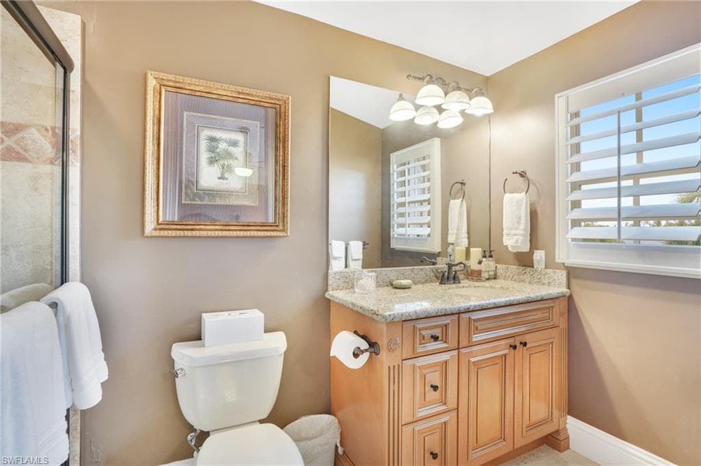 5640 Williams DR-37