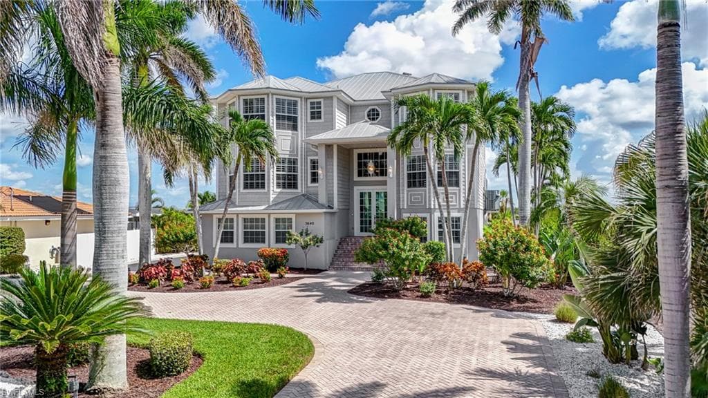 5640 Williams DR-3