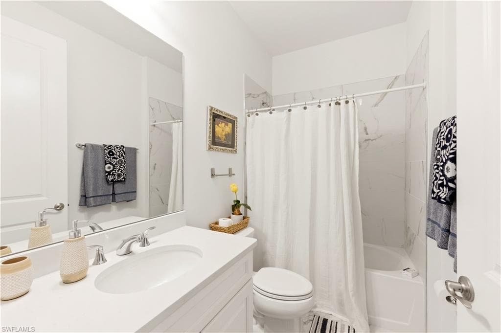 13017 Pembroke DR-22