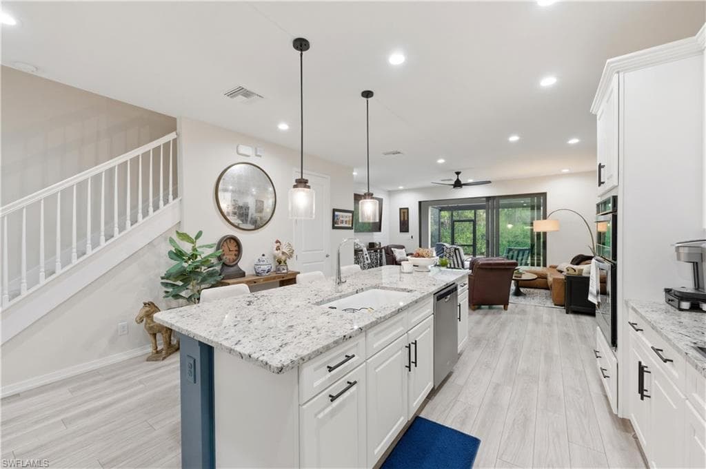 13017 Pembroke DR-5