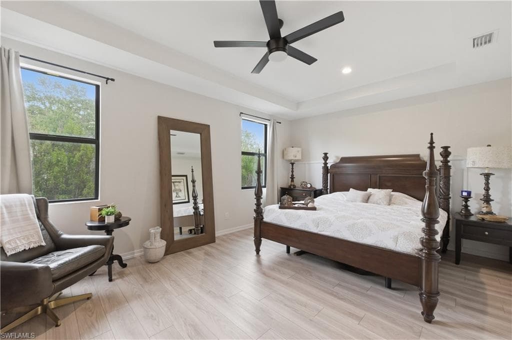 13017 Pembroke DR-16