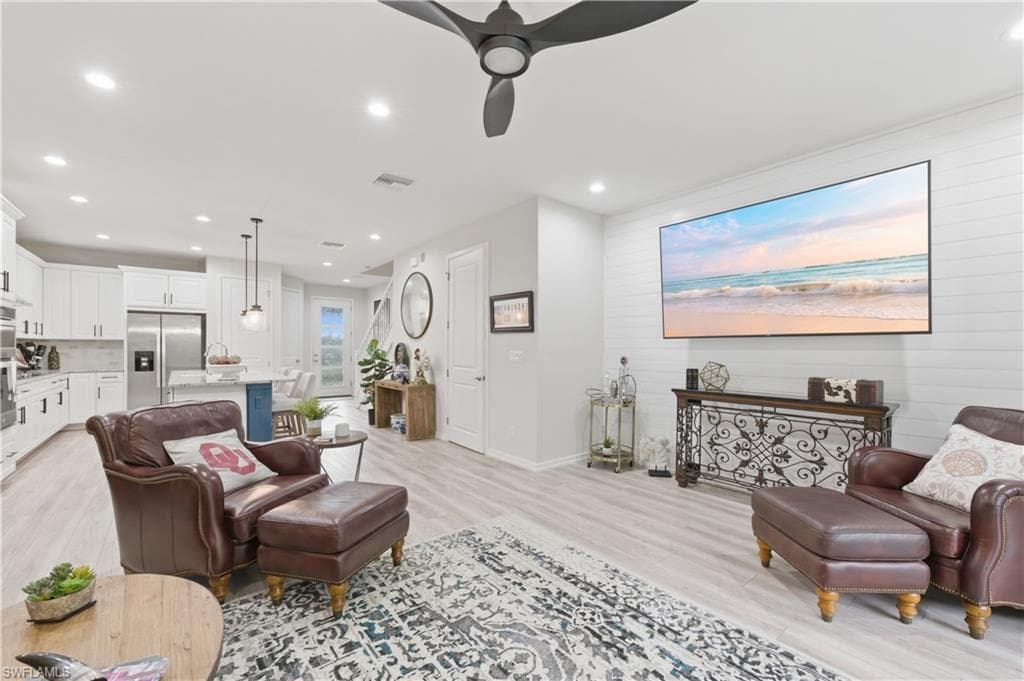 13017 Pembroke DR-11