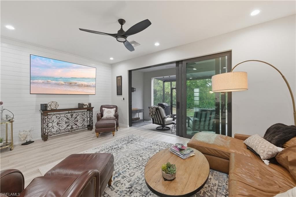 13017 Pembroke DR-9