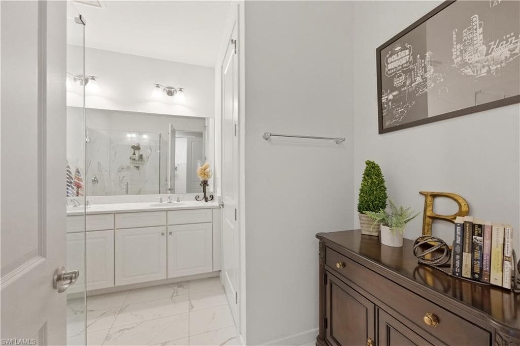 13017 Pembroke DR-18