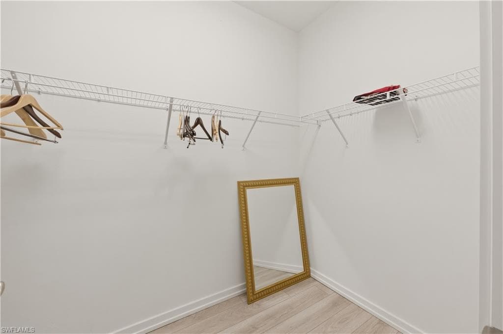 13017 Pembroke DR-20