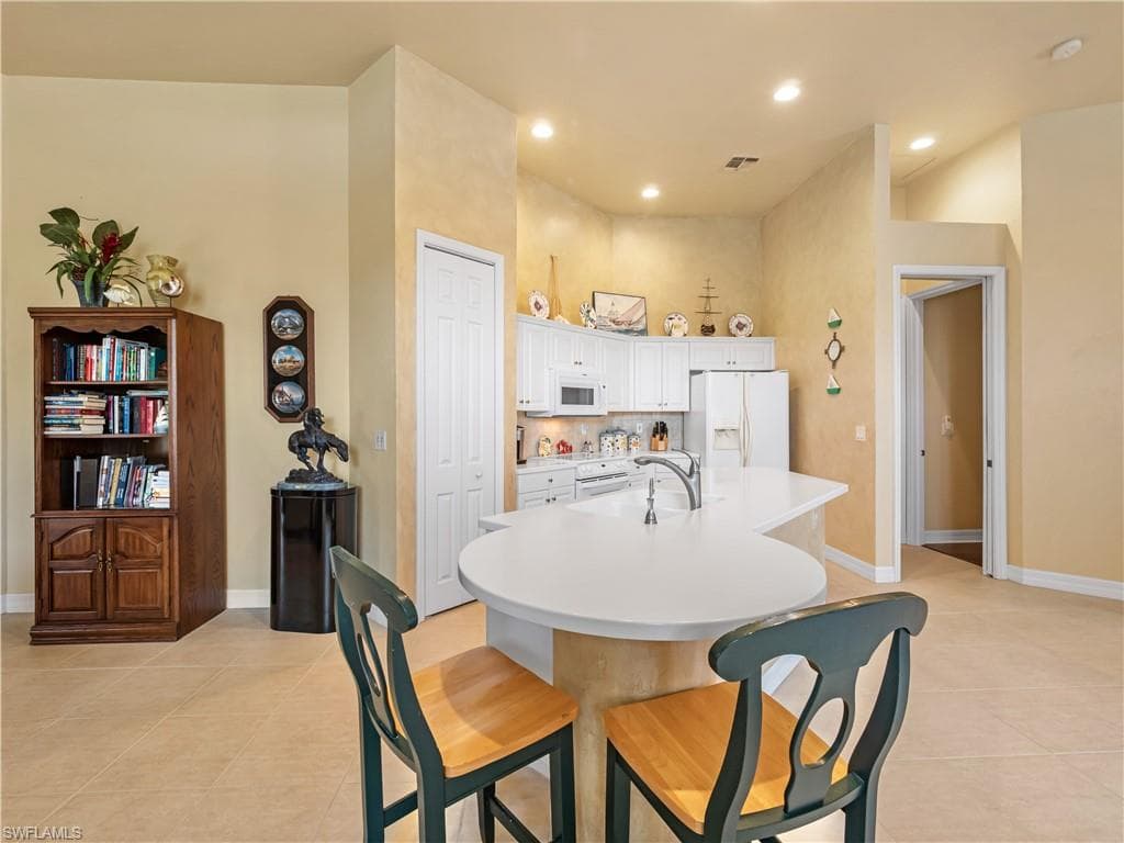 15220 Cape Sable LN-15