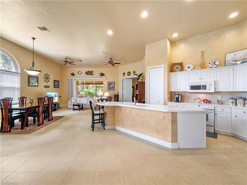 15220 Cape Sable LN-8