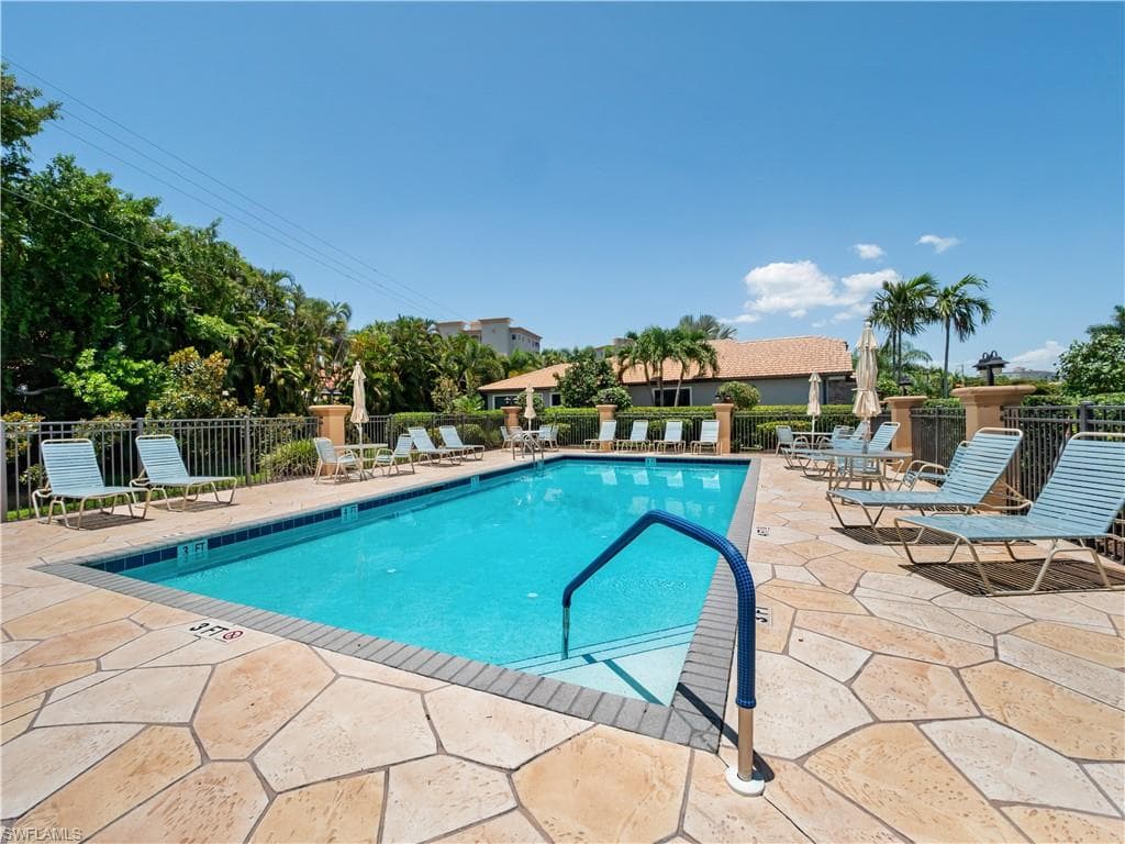 15220 Cape Sable LN-39