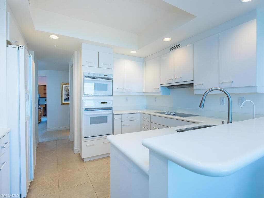 7225 Pelican Bay BLVD 1703-5