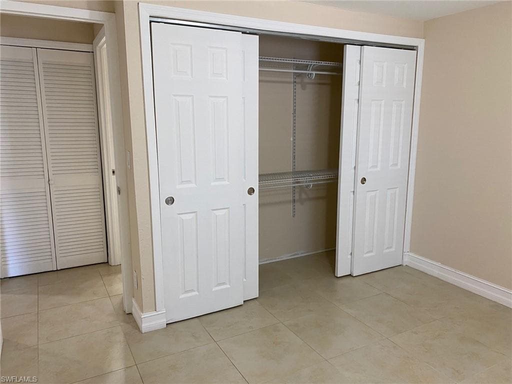 5389 Treetops DR-3