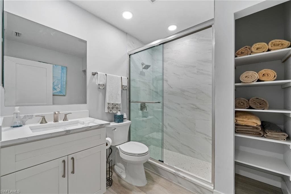 822 Gulf Pavilion DR 201-25