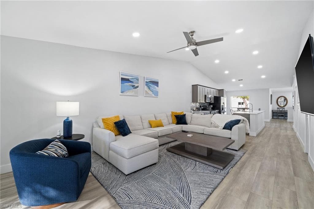 822 Gulf Pavilion DR 201-13